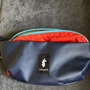Cotopaxi 2L Cada Dia Navy and Orange Hip Bag
